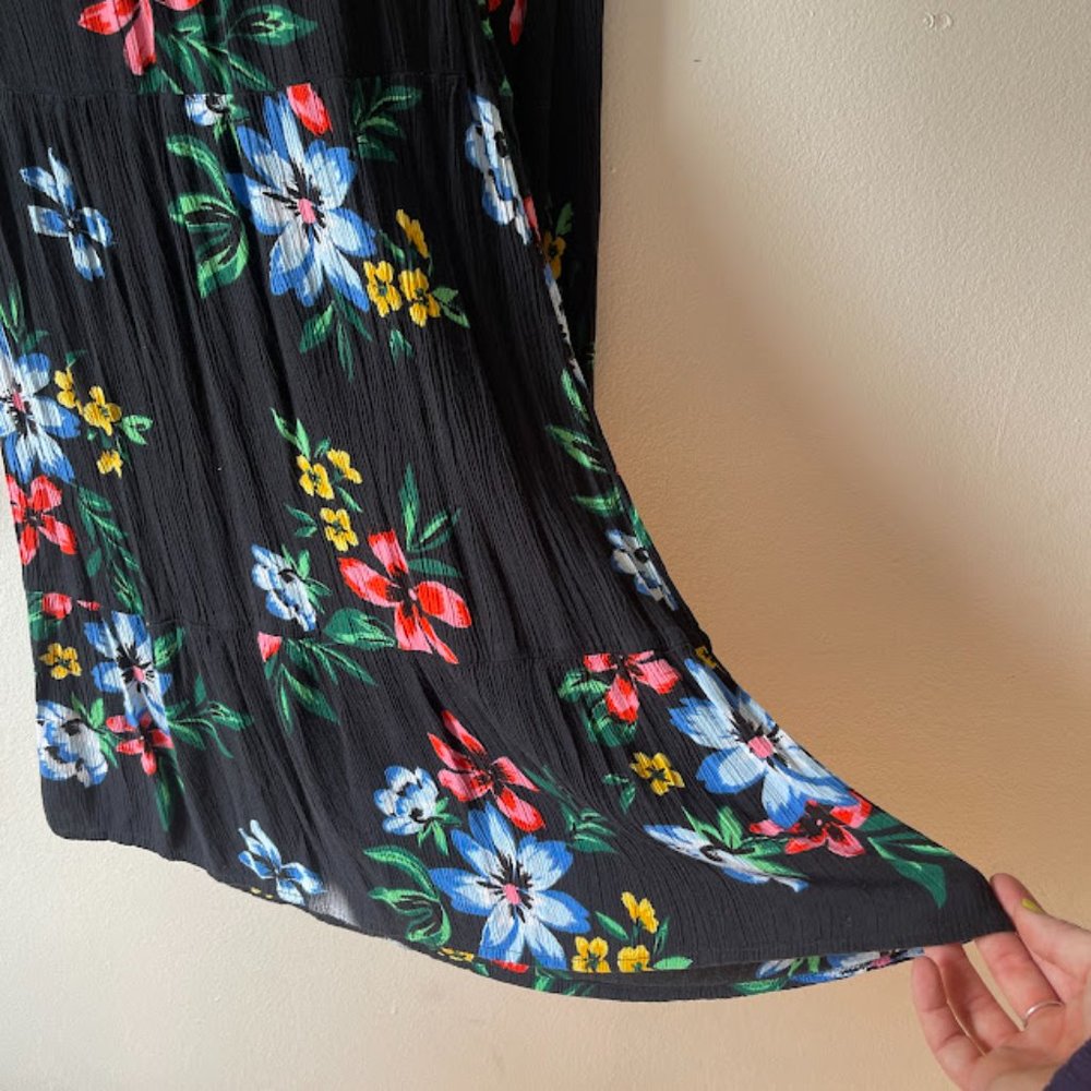 Black long sleeve mini dress with tropical floral print - Picture 8 of 8
